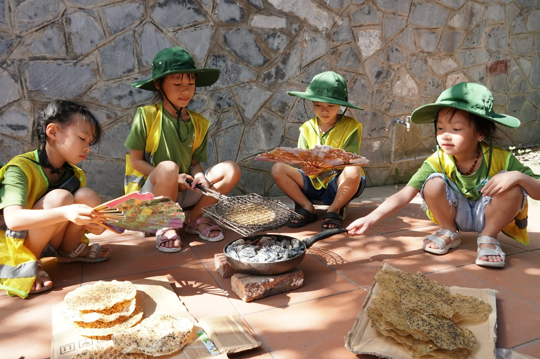 Hoạt động hè 8