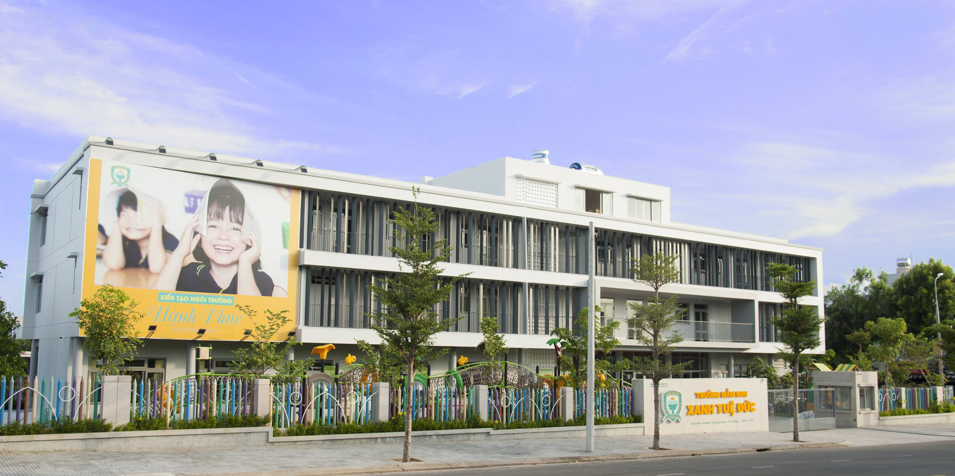 Người gieo mầm hạnh phúc từ những ngôi trường xanh - Ảnh 1. Người gieo mầm hạnh phúc từ những ngôi trường xanh - Ảnh 1.