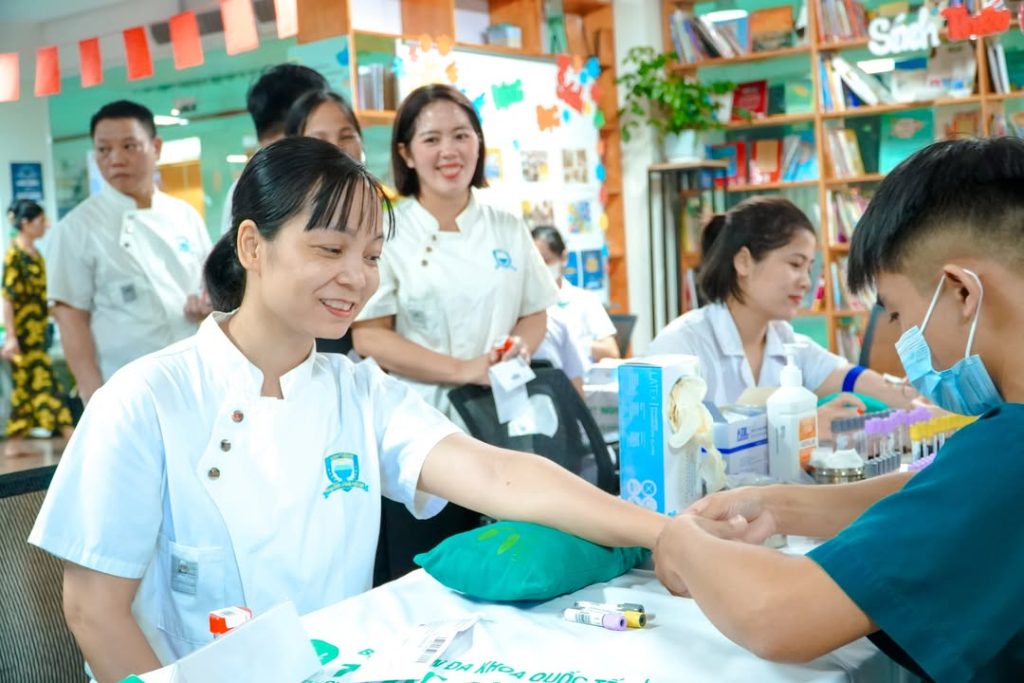 🌿 CHĂM LO SỨC KHỎE THẦY CÔ – LAN TỎA HẠNH PHÚC TỪ NHÀ TRƯỜNG 💚