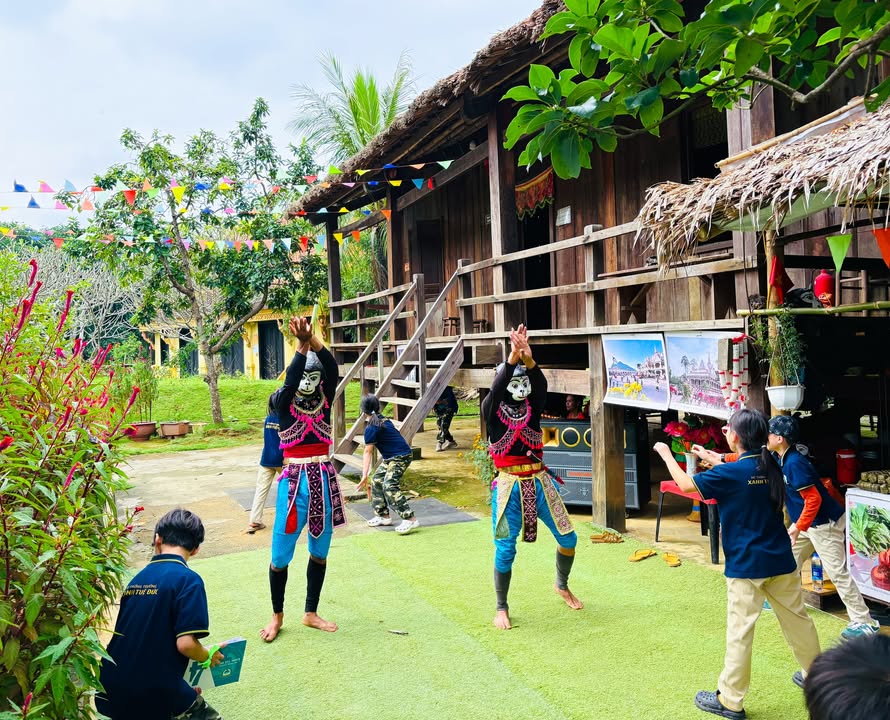 🏡 🏡HỌC SINH XANH TUỆ ĐỨC HỌC TẬP NGOẠI KHÓA TẠI LÀNG VĂN HÓA CÁC DÂN TỘC VIỆT NAM