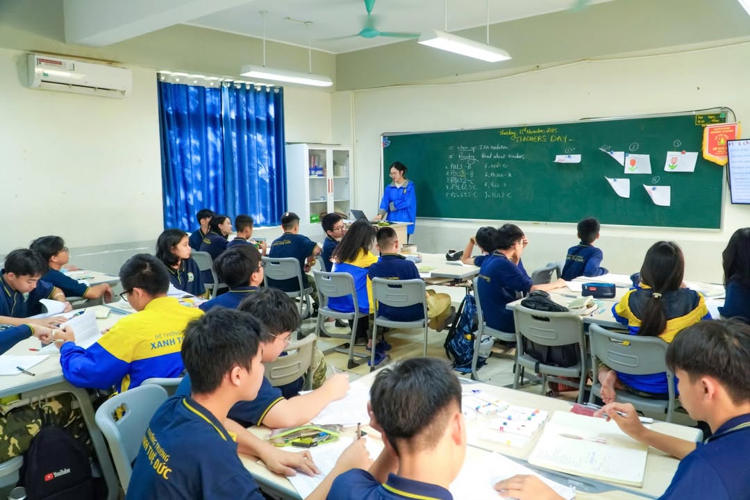 🌷 🌷 TIẾT HỌC TIẾNG ANH TRI ÂN THẦY CÔ CỦA HỌC SINH TRƯỜNG XANH TUỆ ĐỨC