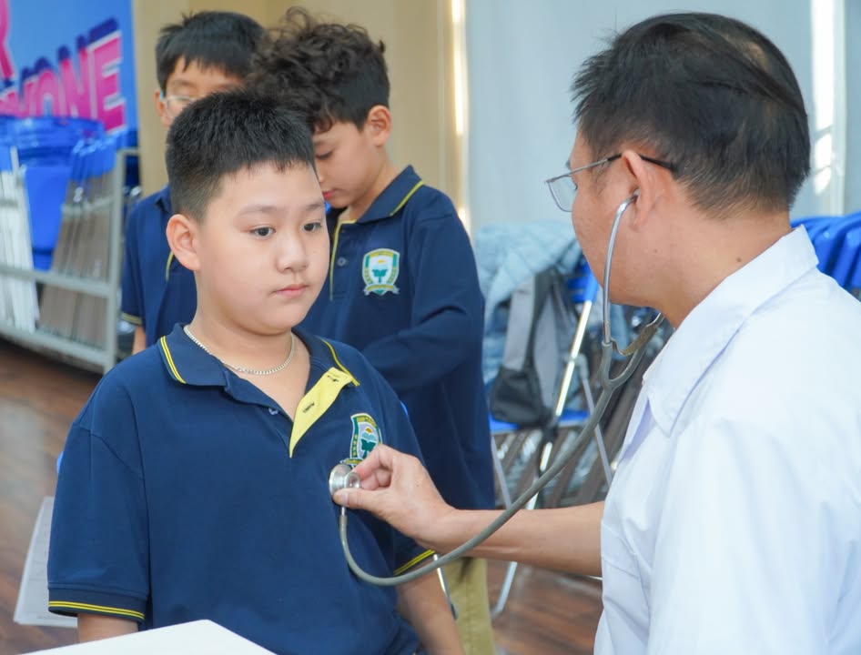 🍀🍀CHĂM SÓC SỨC KHỎE HỌC ĐƯỜNG ĐỊNH KỲ CHO HỌC SINH TRƯỜNG XANH TUỆ ĐỨC