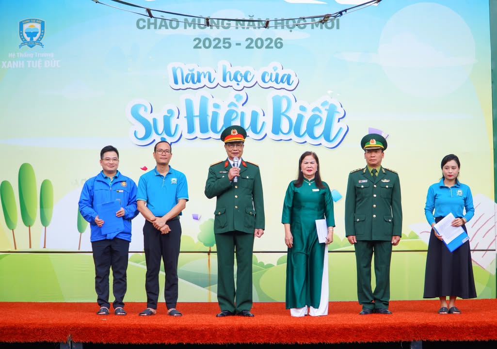 🇻🇳 HỌC SINH TRƯỜNG XANH PHÁT HUY TRUYỀN THỐNG UỐNG NƯỚC NHỚ NGUỒN - CHÀO MỪNG NGÀY THÀNH LẬP QUÂN ĐỘI NHÂN DÂN VIỆT NAM 22/12 🇻🇳