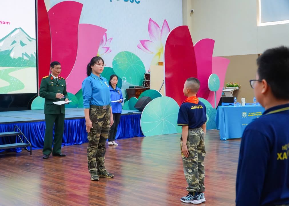 🇻🇳 HỌC SINH TRƯỜNG XANH PHÁT HUY TRUYỀN THỐNG UỐNG NƯỚC NHỚ NGUỒN - CHÀO MỪNG NGÀY THÀNH LẬP QUÂN ĐỘI NHÂN DÂN VIỆT NAM 22/12 🇻🇳