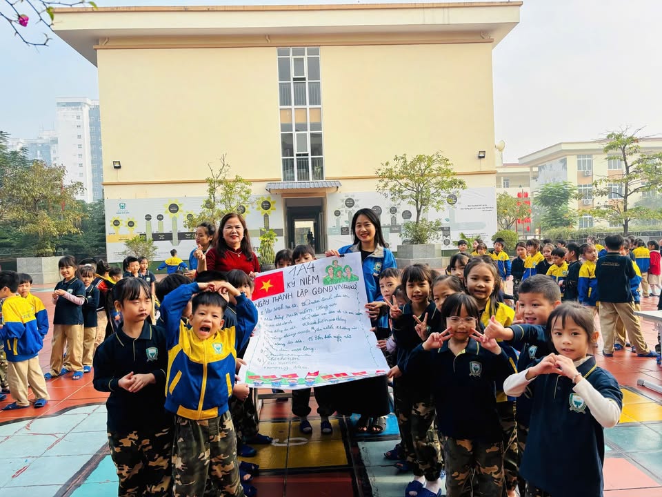 🇻🇳 HỌC SINH TRƯỜNG XANH PHÁT HUY TRUYỀN THỐNG UỐNG NƯỚC NHỚ NGUỒN - CHÀO MỪNG NGÀY THÀNH LẬP QUÂN ĐỘI NHÂN DÂN VIỆT NAM 22/12 🇻🇳