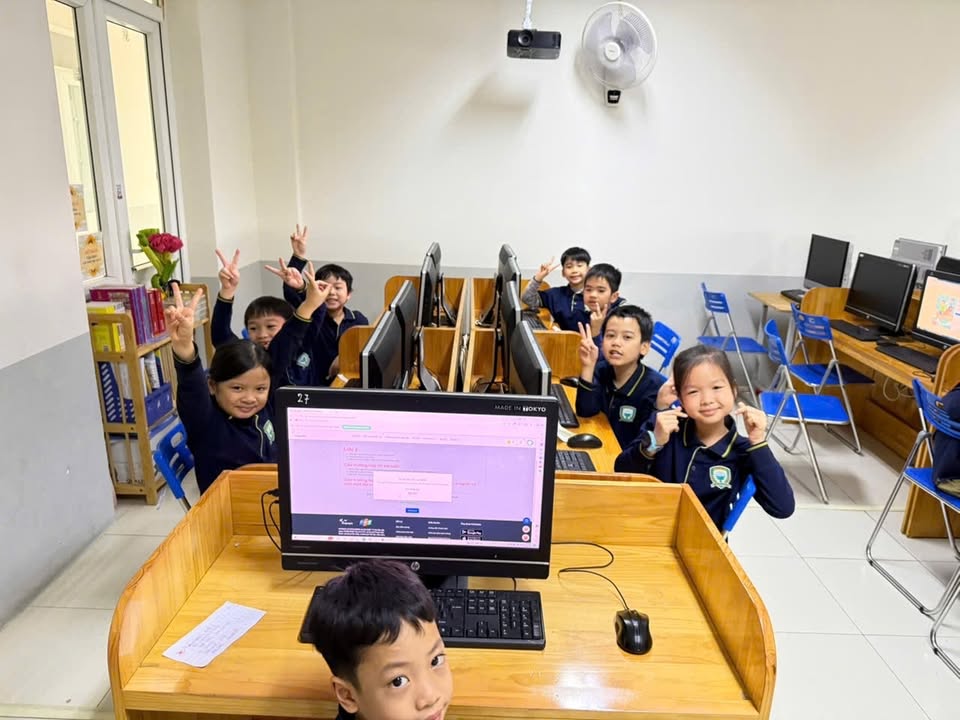 "🌿 SĨ TỬ XANH TUỆ ĐỨC TỎA SÁNG TẠI CÁC SÂN CHƠI TRÍ TUỆ CẤP TRƯỜNG - TRẠNG NGUYÊN TIẾNG VIỆT & VIOLYMPIC 2025