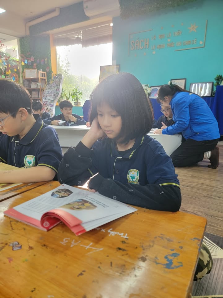 📚🌱 GIỜ ĐỌC SÁCH 3 GỐC – NÉT ĐẸP VĂN HÓA TẠI TRƯỜNG XANH TUỆ ĐỨC 🌱📚