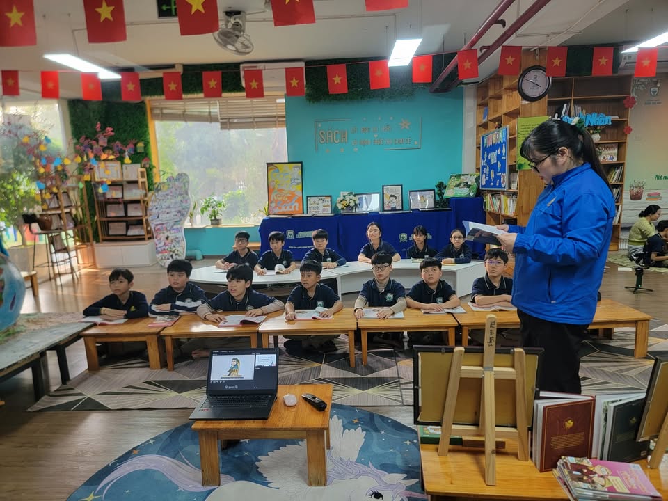 📚🌱 GIỜ ĐỌC SÁCH 3 GỐC – NÉT ĐẸP VĂN HÓA TẠI TRƯỜNG XANH TUỆ ĐỨC 🌱📚