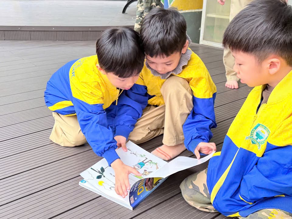 📚🌱 GIỜ ĐỌC SÁCH 3 GỐC – NÉT ĐẸP VĂN HÓA TẠI TRƯỜNG XANH TUỆ ĐỨC 🌱📚