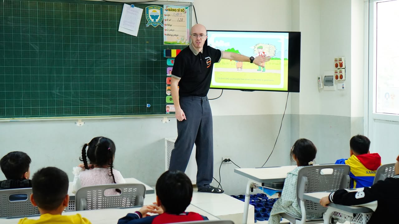 🌟 TRẢI NGHIỆM MỘT NGÀY LÀM HỌC SINH LỚP 1