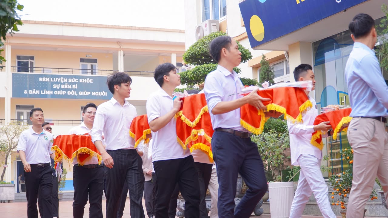🌸 CHÚC MỪNG NGÀY QUỐC TẾ PHỤ NỮ 8/3! 🌸