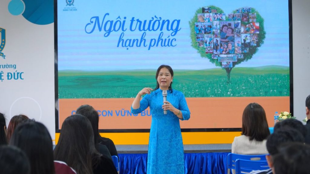 🟦 HỌP PHỤ HUYNH KHỐI 5 - TỰ TIN ĐỒNG HÀNH CÙNG CON BƯỚC QUA NGƯỠNG CỬA TIỂU HỌC 🟦