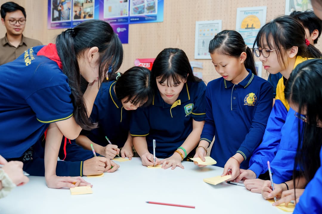 🌏 HỌC SINH XANH TUỆ ĐỨC GIAO LƯU VỚI HỌC SINH VINSCHOOL VỀ SỨC KHỎE TÂM LÝ HỌC ĐƯỜNG (WELLBEING)