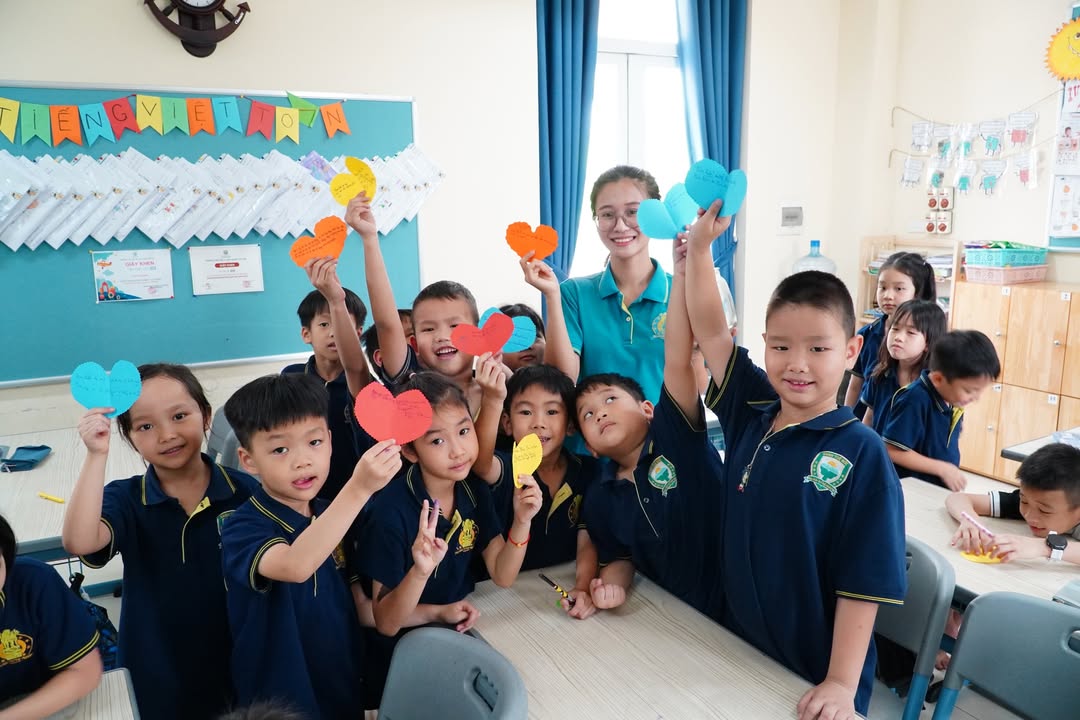 🌸🌸 CHÚC MỪNG NGÀY QUỐC TẾ HẠNH PHÚC 20/3/2026: HẠNH PHÚC LÀ HÀNH TRÌNH CHÚNG TA ĐANG BƯỚC CÙNG NHAU