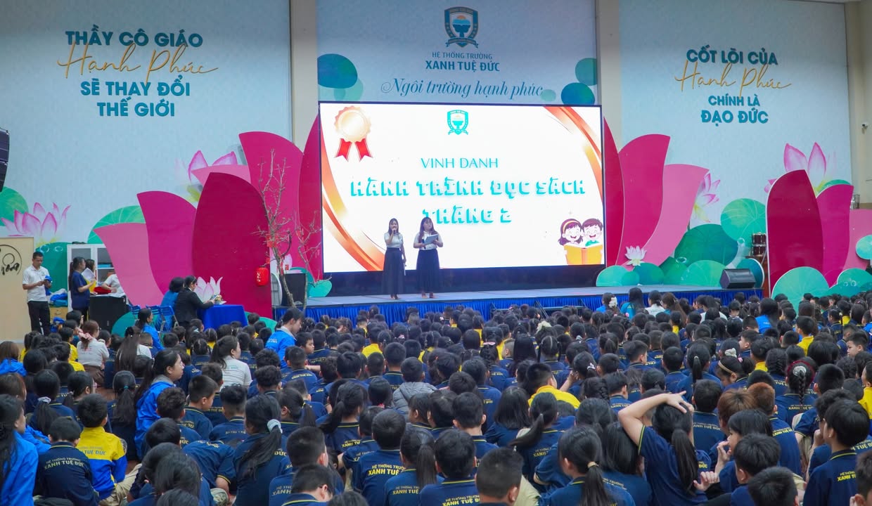 🎉 SÁNG THỨ 2 RỰC RỠ: TÔN VINH NHỮNG "ĐẠI SỨ HÒA BÌNH" VÀ CÁC CÁ NHÂN XUẤT SẮC CỦA XANH TUỆ ĐỨC! 🌟