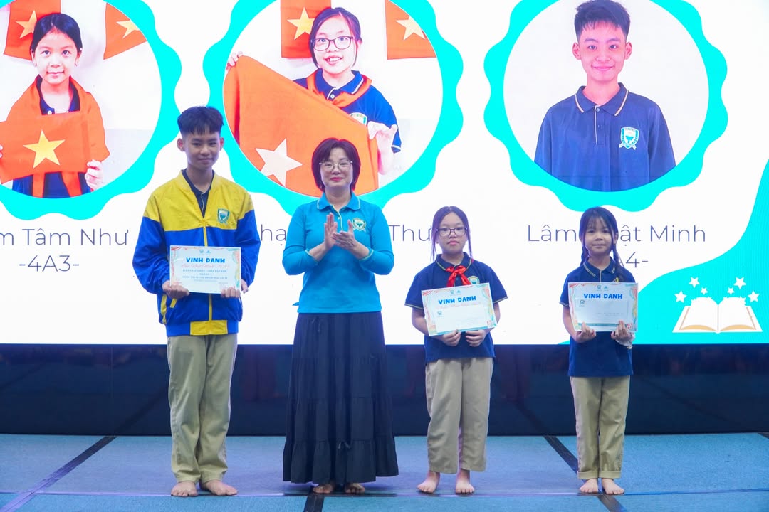 🎉 SÁNG THỨ 2 RỰC RỠ: TÔN VINH NHỮNG "ĐẠI SỨ HÒA BÌNH" VÀ CÁC CÁ NHÂN XUẤT SẮC CỦA XANH TUỆ ĐỨC! 🌟
