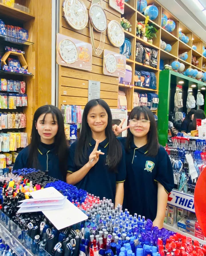 🌟 NIỀM VUI VỚI HOẠT ĐỘNG ĐI NHÀ SÁCH VÀ VĂN HÓA ĐỌC CỦA HỌC SINH NỘI TRÚ XANH TUỆ ĐỨC
