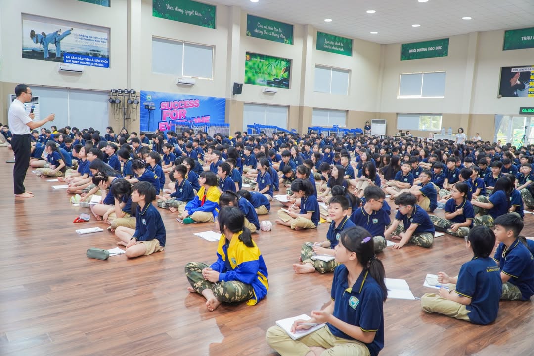 🍀🍀 BUỔI CHIA SẺ CỦA THẦY PHẠM TUẤN ĐẠT DÀNH CHO HỌC SINH KHỐI THCS VỀ CHỦ ĐỀ: “KỸ NĂNG LÀM VIỆC NHÓM VÀ LÀM THẾ NÀO ĐỂ KHÔNG BỊ CÔ LẬP”