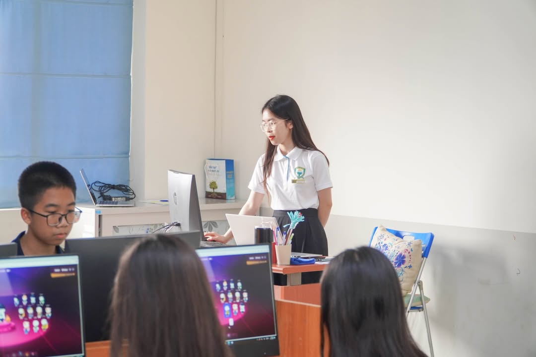 🤖 KHI AI TRỞ THÀNH TRỢ LÝ HỌC SINH LÀ NGƯỜI ĐIỀU KHIỂN