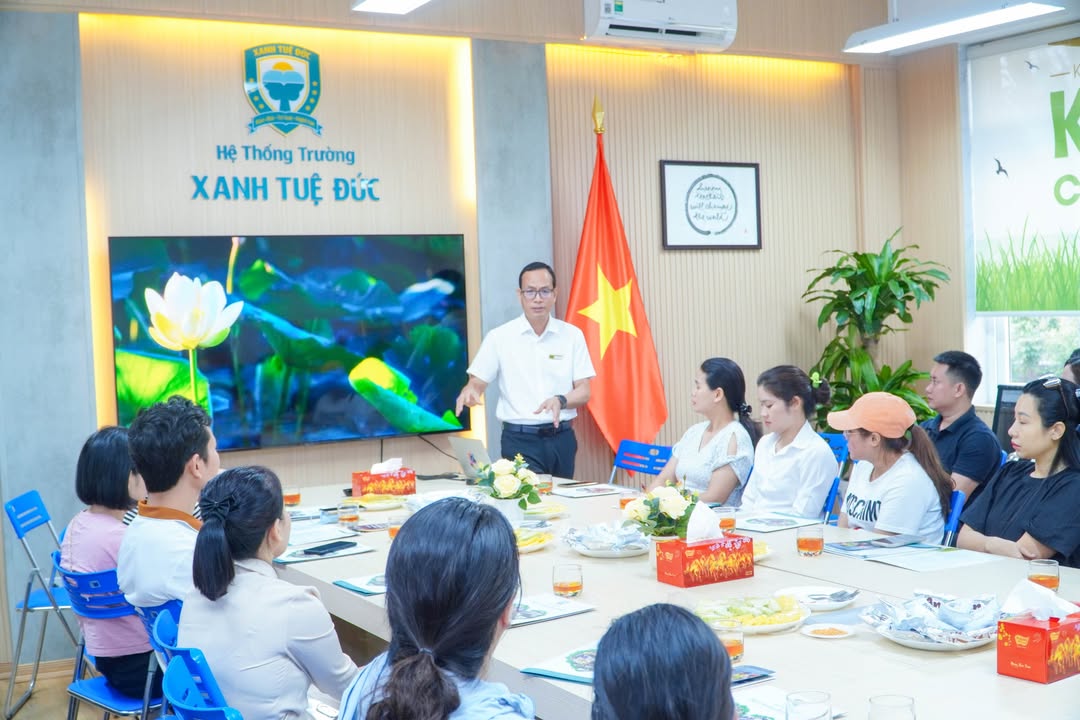 🌿 BUỔI SÁNG TRẢI NGHIỆM TRỌN VẸN– KHỞI ĐẦU HÀNH TRÌNH MỚI CÙNG CON 🌿
