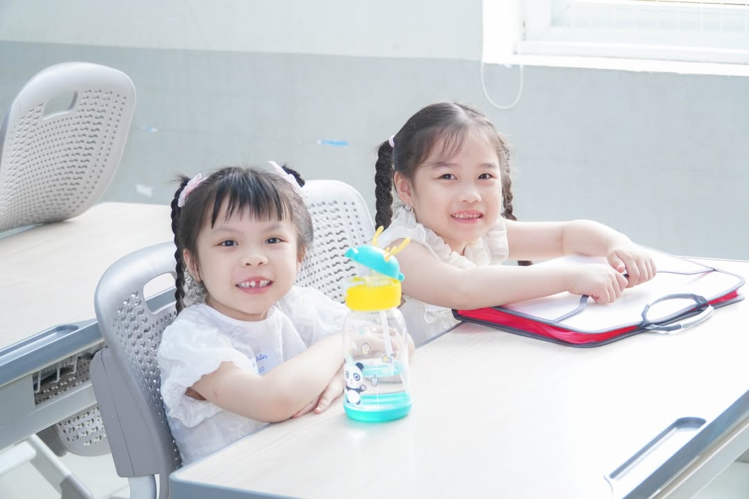 🌿 BUỔI SÁNG TRẢI NGHIỆM TRỌN VẸN– KHỞI ĐẦU HÀNH TRÌNH MỚI CÙNG CON 🌿