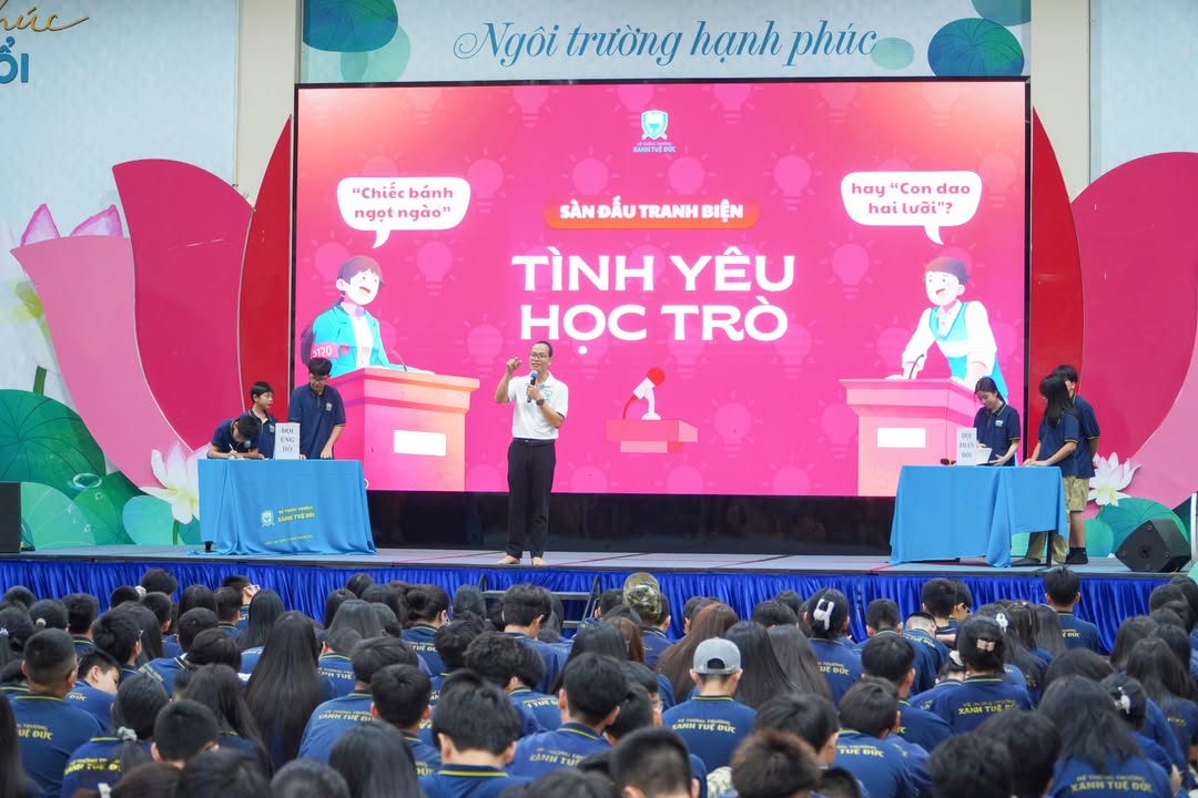 🌿 CÓ NÊN CẤM CON YÊU SỚM? CÁCH XANH TUỆ ĐỨC DẠY HỌC SINH LÀM CHỦ CẢM XÚC TUỔI DẬY THÌ