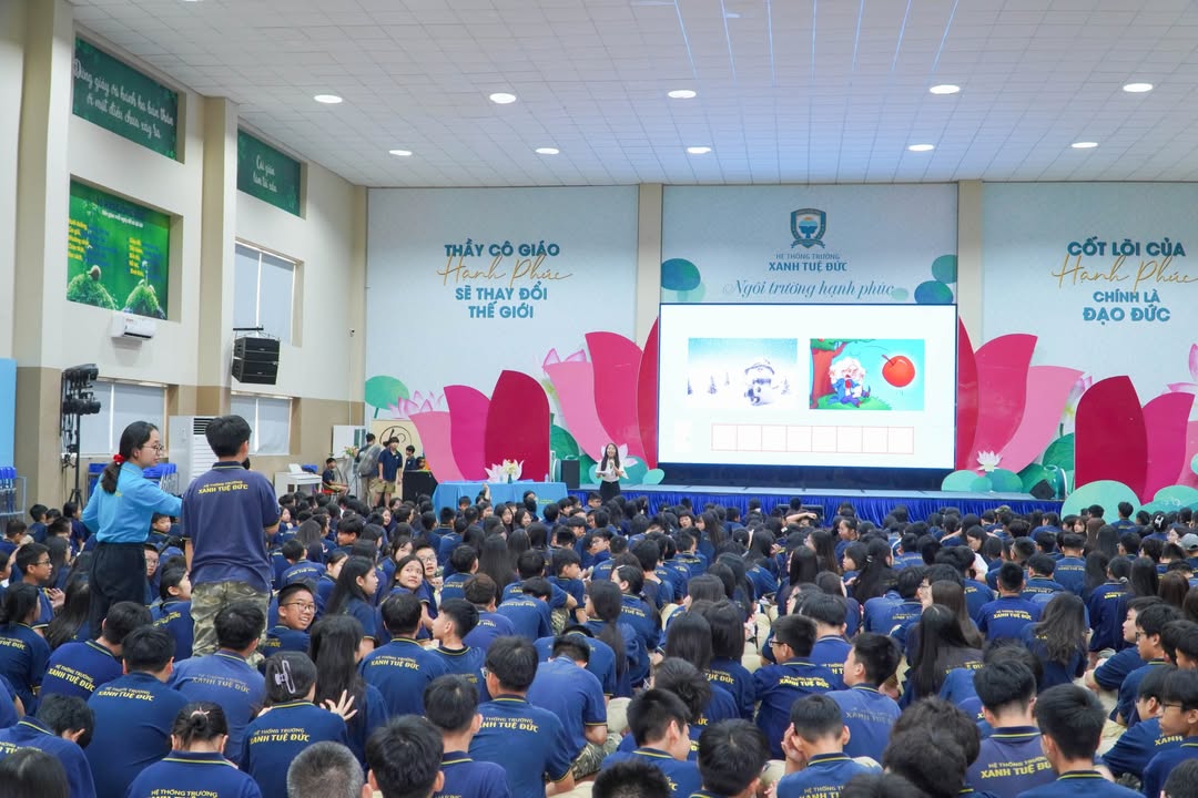 🌿 CÓ NÊN CẤM CON YÊU SỚM? CÁCH XANH TUỆ ĐỨC DẠY HỌC SINH LÀM CHỦ CẢM XÚC TUỔI DẬY THÌ