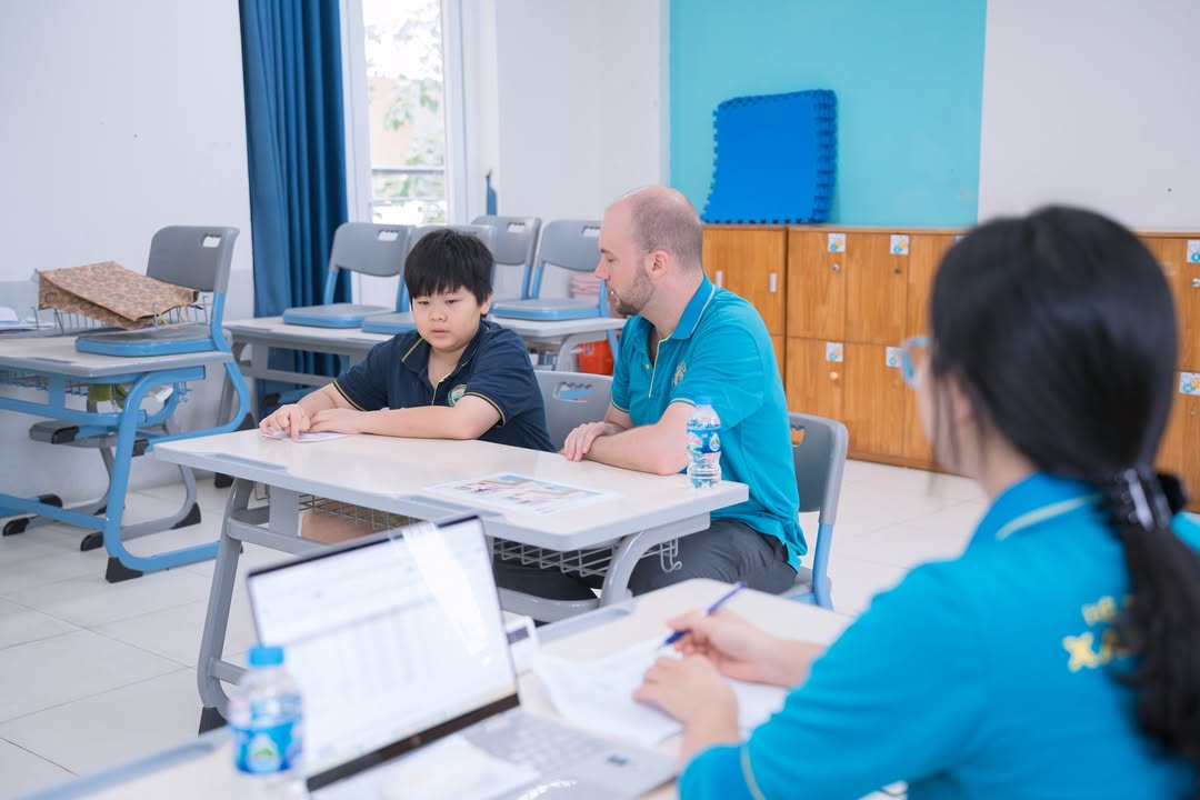 🌟 XANH TUỆ ĐỨC TỔ CHỨC KỲ THI ĐÁNH GIÁ NĂNG LỰC TIẾNG ANH CAMBRIDGE: VỮNG NỀN TẢNG, TỰ TIN HỘI NHẬP. 🌟
