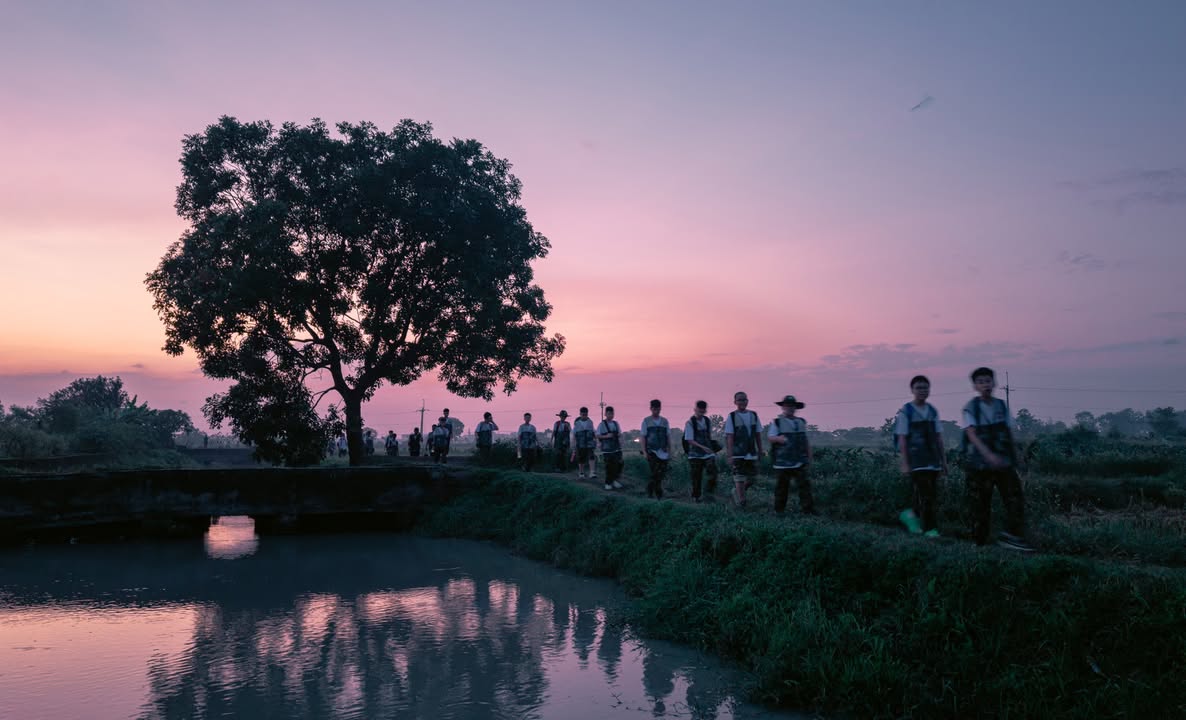 👟👟THỬ THÁCH HÀNH QUÂN ĐÊM TỪ 2H30 SÁNG - 15KM VƯỢT QUA CHÍNH MÌNH CỦA HỌC SINH KHÓA HÈ NỘI TRÚ