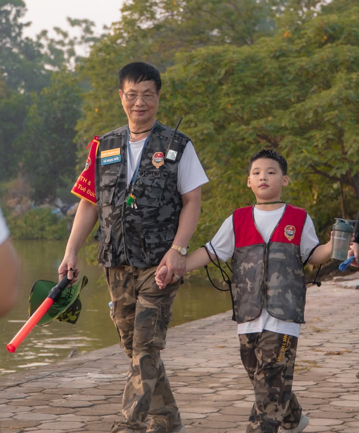 👟👟THỬ THÁCH HÀNH QUÂN ĐÊM TỪ 2H30 SÁNG - 15KM VƯỢT QUA CHÍNH MÌNH CỦA HỌC SINH KHÓA HÈ NỘI TRÚ