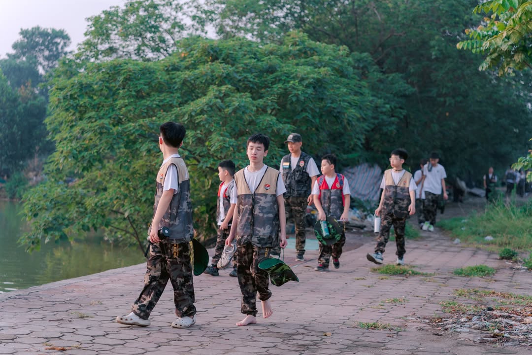 👟👟THỬ THÁCH HÀNH QUÂN ĐÊM TỪ 2H30 SÁNG - 15KM VƯỢT QUA CHÍNH MÌNH CỦA HỌC SINH KHÓA HÈ NỘI TRÚ