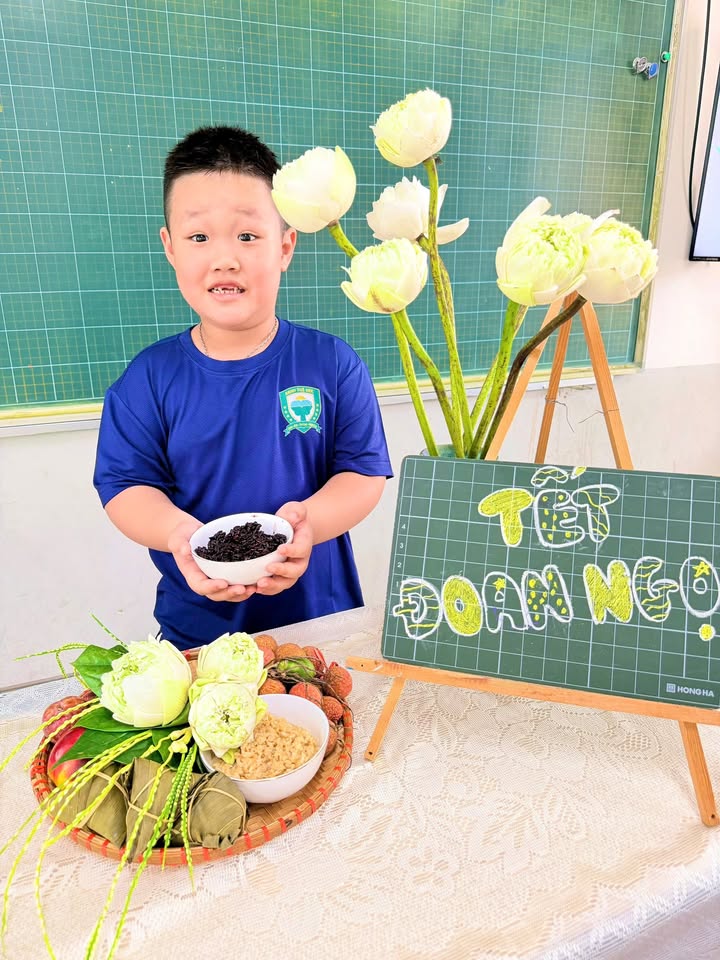 🌿 TẾT ĐOAN NGỌ – KHI VĂN HÓA TRUYỀN THỐNG ĐƯỢC ĐÁNH THỨC BẰNG TRẢI NGHIỆM 🌿