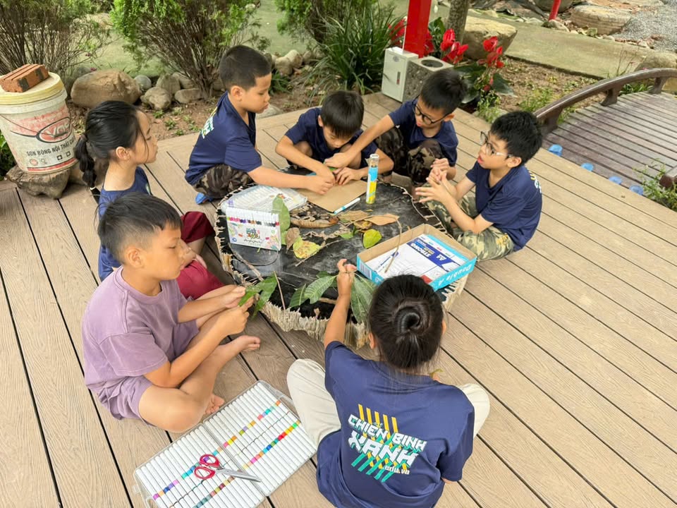 🌿 LỚP HỌC KHÔNG TƯỜNG – NƠI TOÁN HỌC NỞ HOA GIỮA THIÊN NHIÊN