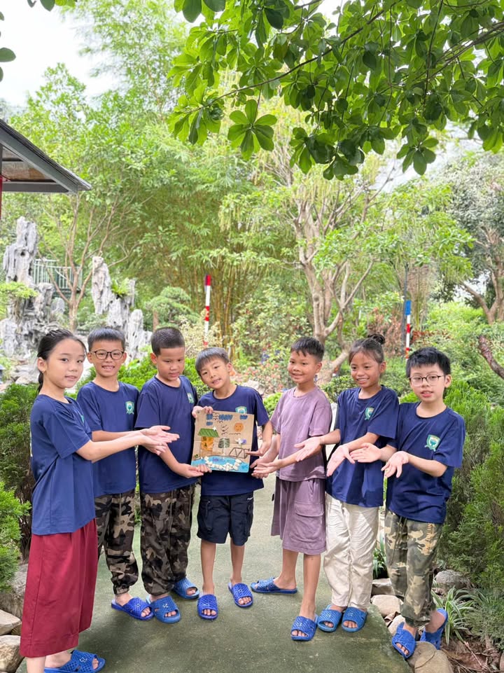 🌿 LỚP HỌC KHÔNG TƯỜNG – NƠI TOÁN HỌC NỞ HOA GIỮA THIÊN NHIÊN