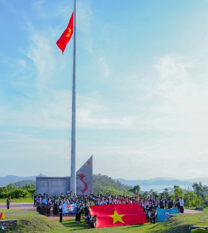🌊 🌅 ĐẢO NGỌC VỪNG – NƠI HỌC SINH KHÓA HÈ NỘI TRÚ HỌC CÁCH LỚN LÊN TỪ BIỂN, TỪ GIÓ VÀ TỪ NHỮNG THỬ THÁCH THẬT