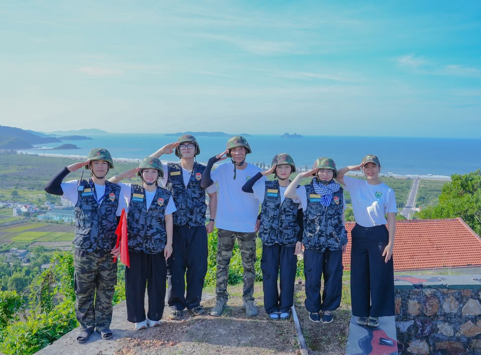🌊 🌅 ĐẢO NGỌC VỪNG – NƠI HỌC SINH KHÓA HÈ NỘI TRÚ HỌC CÁCH LỚN LÊN TỪ BIỂN, TỪ GIÓ VÀ TỪ NHỮNG THỬ THÁCH THẬT
