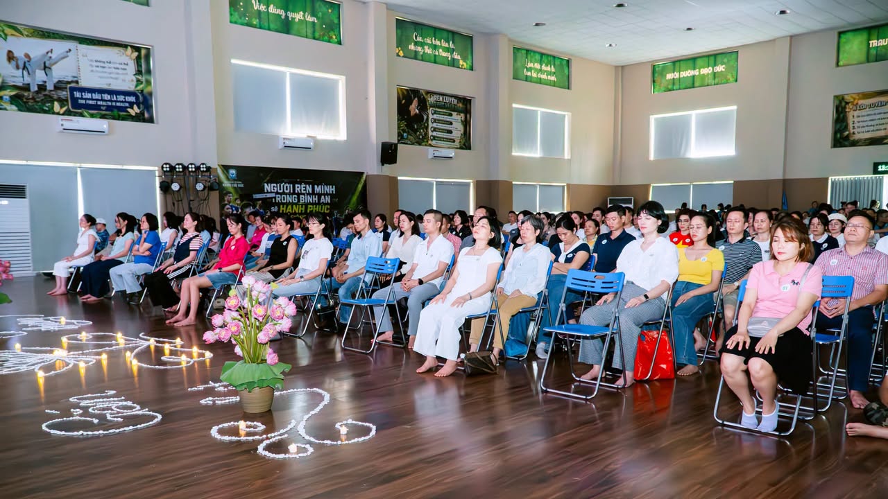 🌿 GIA ĐÌNH – NƠI ĐẦU TIÊN NUÔI DƯỠNG TÂM HỒN CON 🌿