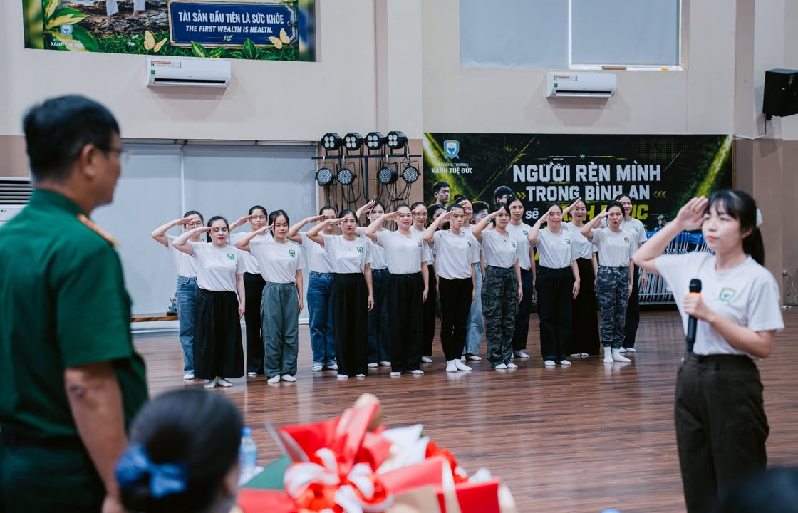 🌿 RÈN MÌNH TRƯỚC KHI RÈN NGƯỜI – MỖI BƯỚC CHÂN ĐỀU LÀ MỘT BÀI HỌC GIÁO DỤC