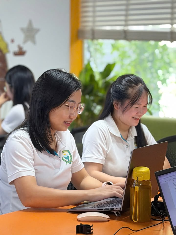 🌱 THẦY CÔ KHÔNG NGỪNG HỌC ĐỂ DẪN ĐƯỜNG CHO SỰ TRƯỞNG THÀNH CỦA HỌC SINH