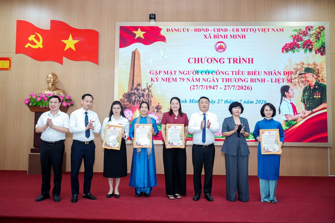 🇻🇳 🇻🇳 27/7 – TRƯỜNG XANH TUỆ ĐỨC ĐỒNG HÀNH CÙNG HOẠT ĐỘNG “ĐỀN ƠN ĐÁP NGHĨA”