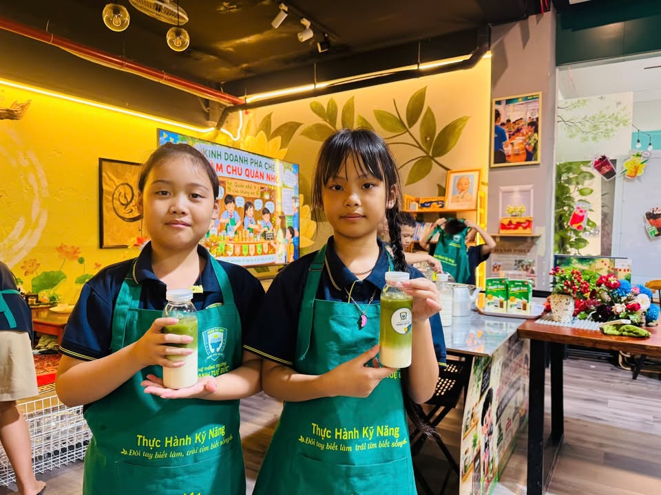 🍹 TỪ LY NƯỚC TỰ TAY PHA ĐẾN BÀI HỌC VỀ SỰ SẺ CHIA