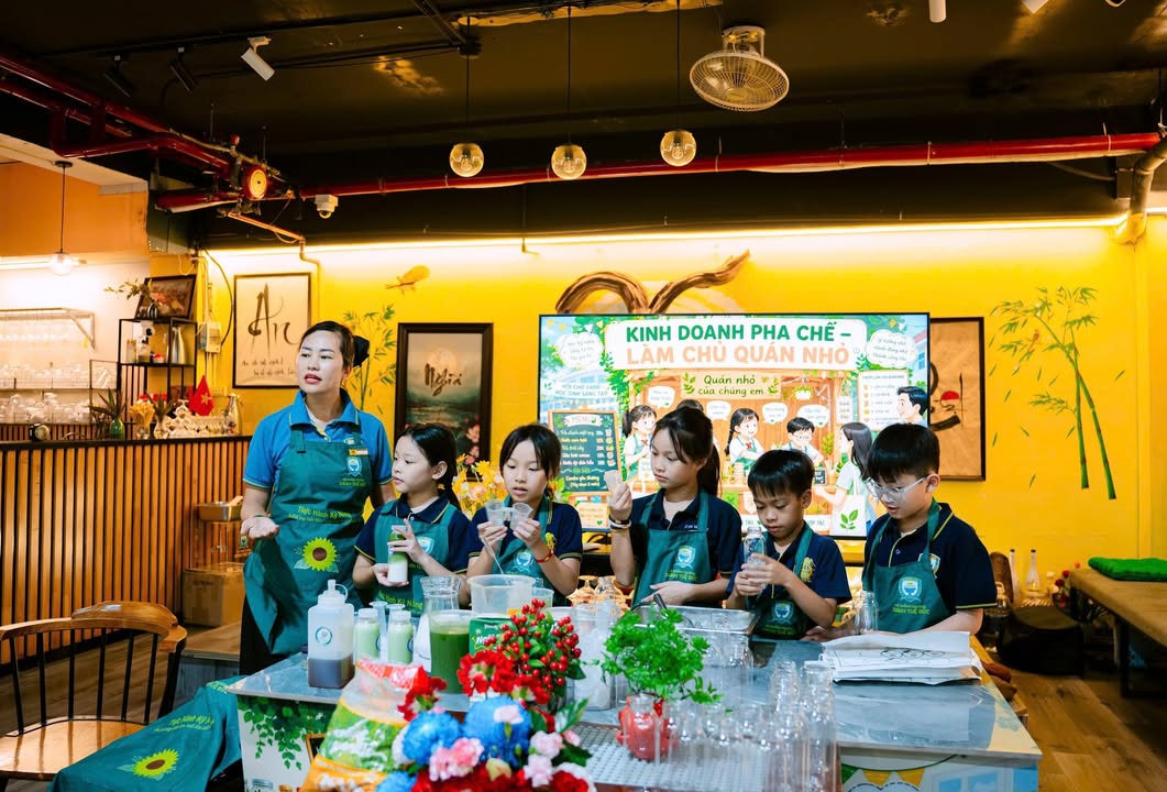 🍹 TỪ LY NƯỚC TỰ TAY PHA ĐẾN BÀI HỌC VỀ SỰ SẺ CHIA