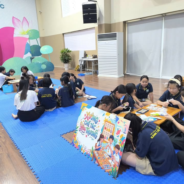 🌱 XƯỞNG CHẾ TÁC YÊU THƯƠNG – HỌC CÁCH TRAO ĐI TỪ NHỮNG ĐIỀU NHỎ BÉ